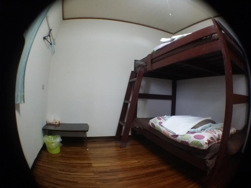Guesthouse Base Okinawa Naha Exteriér fotografie